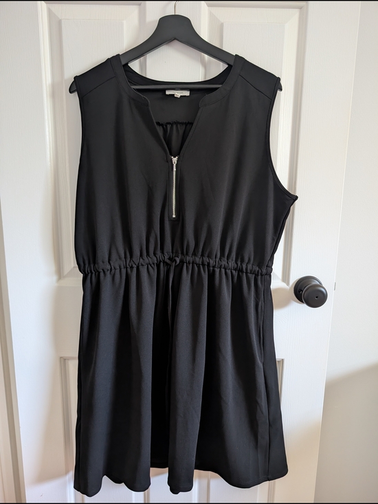 Maurices Dresses & Skirts - Maurices Women's Black Sleeveless Dress with Silver Front Zip Size XXL